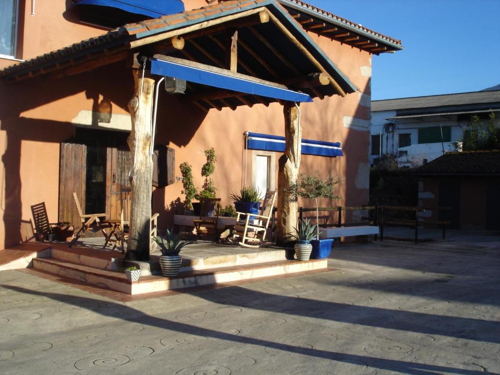 Posada Tresmentiras Aldeanueva del Camino Exteriér fotografie